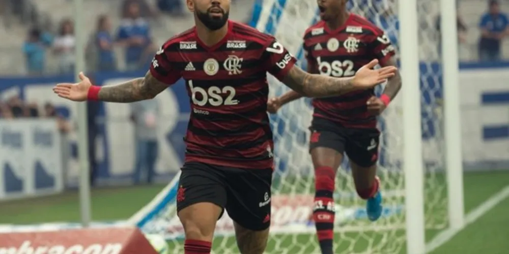 O técnico do Fla, Jorge Jesus, conta com o retorno de Gabigol e Rodrigo Caio, que desfalcaram a equipe nas últimas duas rodadas