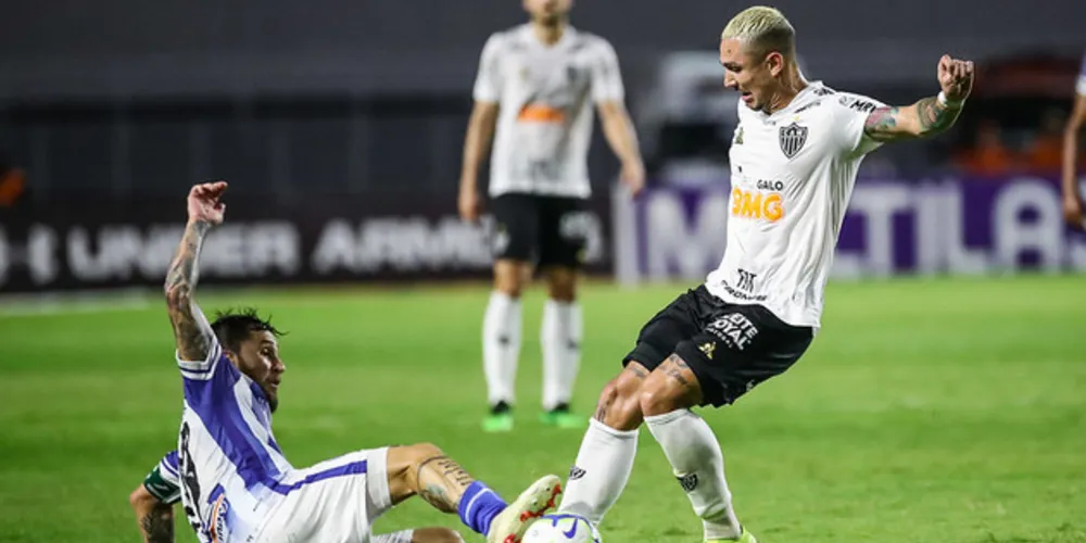 Donos da casa buscaram o empate nos últimos minutos