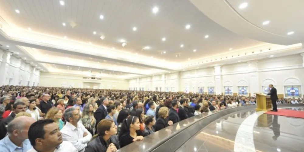 A programação de cunho religioso vem perdendo espaço dentro das emissoras
