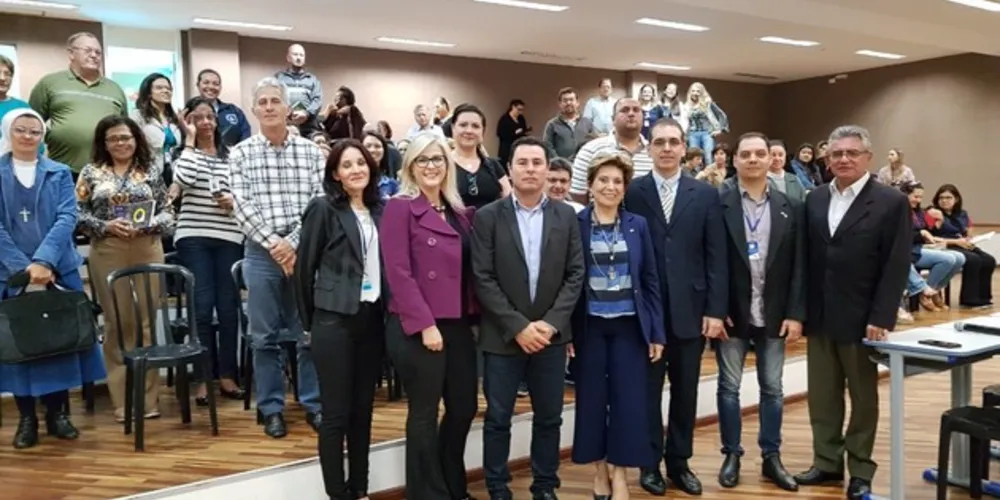 A ação aconteceu no Conservatório Maestro Paulino e contou com a presença de aproximadamente cem pessoas e representantes de 32 entidades sociais