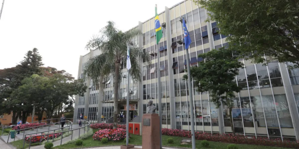 Dos mais de 28 mil cadastros ativos de contribuintes optantes pelo Simples Nacional em Ponta Grossa, mais de 10 mil possuem algum débito em atraso