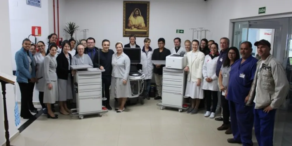 Imagem ilustrativa da imagem Aliel entrega equipamentos para o Hospital Bom Jesus