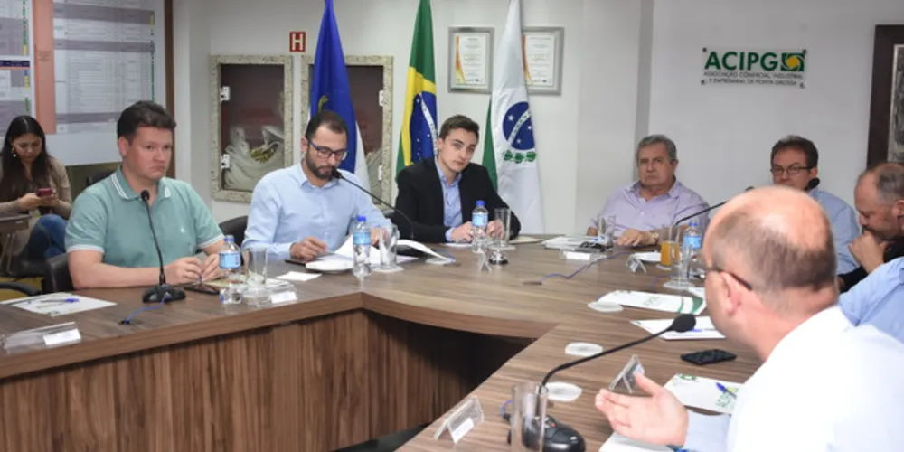 Imagem ilustrativa da imagem ‘Quebra’ do monopólio do transporte será discutida na ACIPG