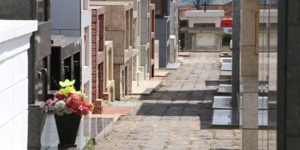Somente no perímetro urbano são 11 mil sepulturas
