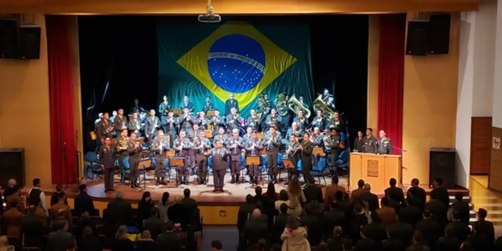 A Banda de Música do 13º BIB possui 44 integrantes