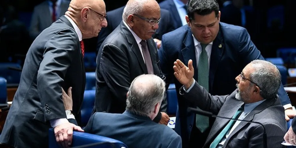  A proposta será promulgada em sessão do Congresso Nacional, que deve ocorrer até o dia 19 de novembro
