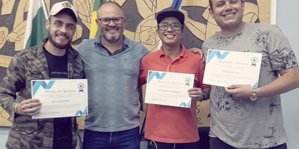 Humoristas receberam moção de aplauso da Câmara nesta quarta-feira