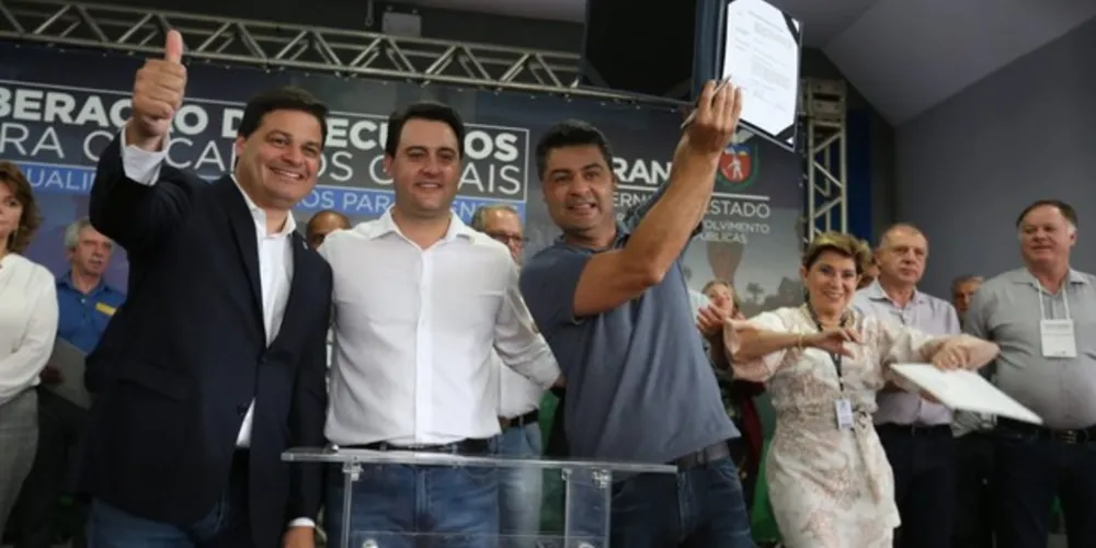 Os recursos repassados fazem parte das atividades que envolvem a mudança por dois dias da sede do governo estadual para Ponta Grossa, oficializada na quarta feira (23).