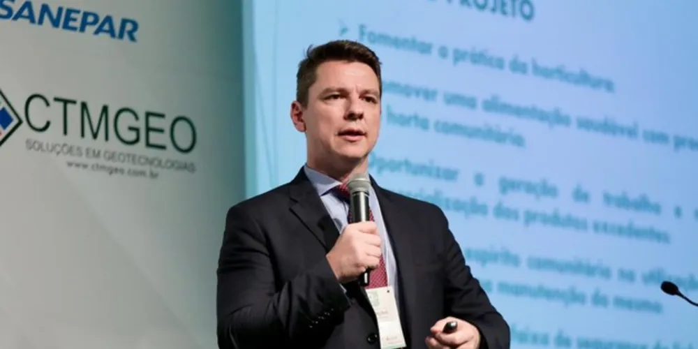 Imagem ilustrativa da imagem Dino deixa Prolar para assumir cargo no Governo do PR