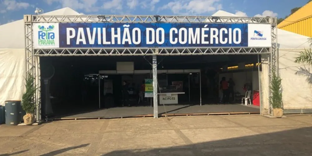 No local, perto de 60 empresas estão expondo. 