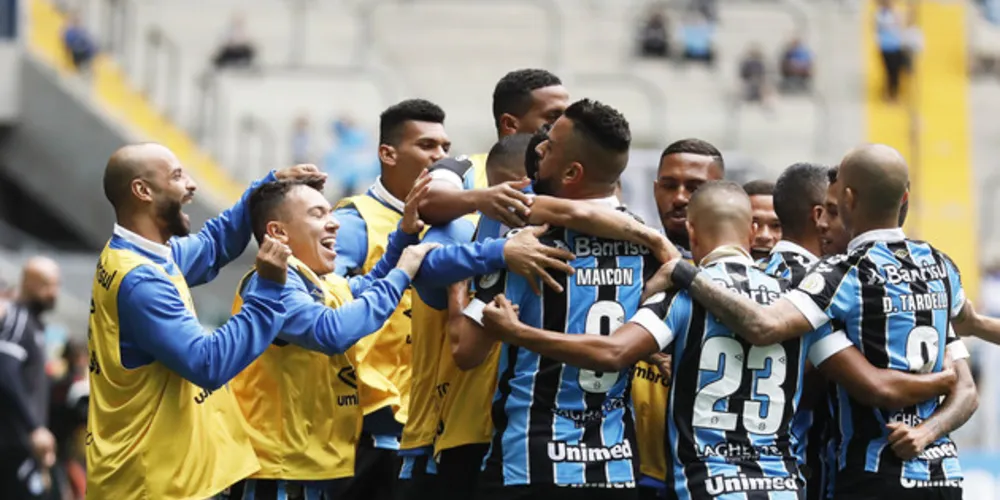 Após eliminação na Libertadores, Tricolor atropela o Botafogo em casa