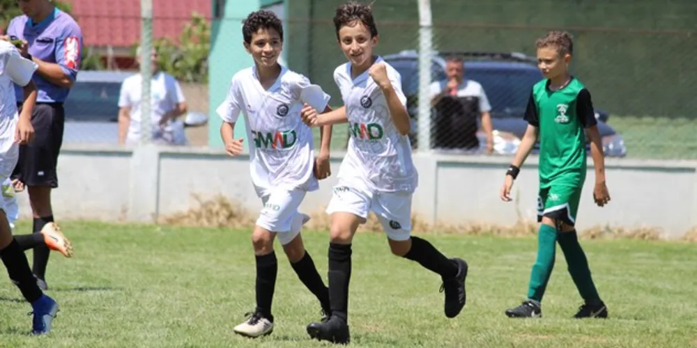As duas categorias da Escola OFEC foram vice-campeões no primeiro turno da competição