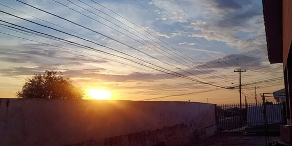 Imagem ilustrativa da imagem Alunos registram ‘o belo’ visto das janelas de casa