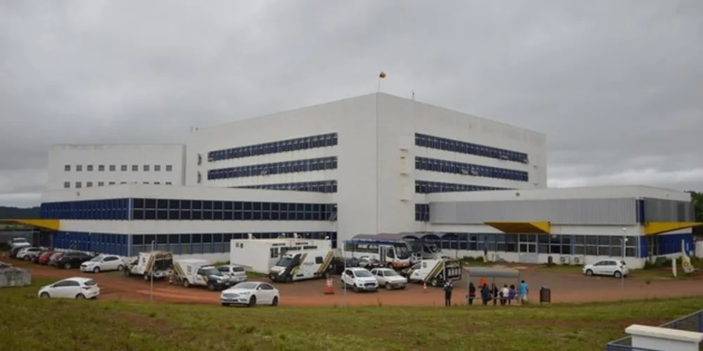 Imagem ilustrativa da imagem Rapaz é baleado após emboscada no Boa Vista