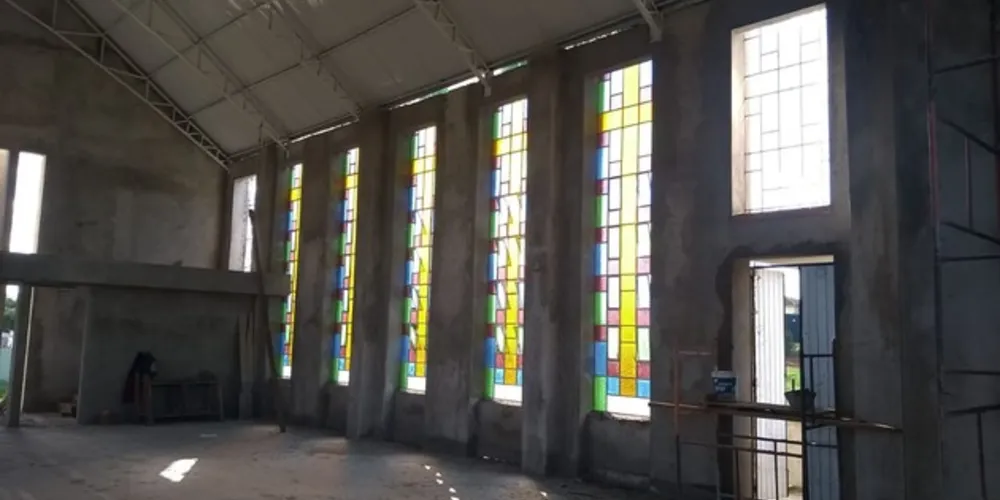 Em julho, o espaço sediou sua primeira missa, celebrada pelo bispo dom Sergio Arthur Braschi.