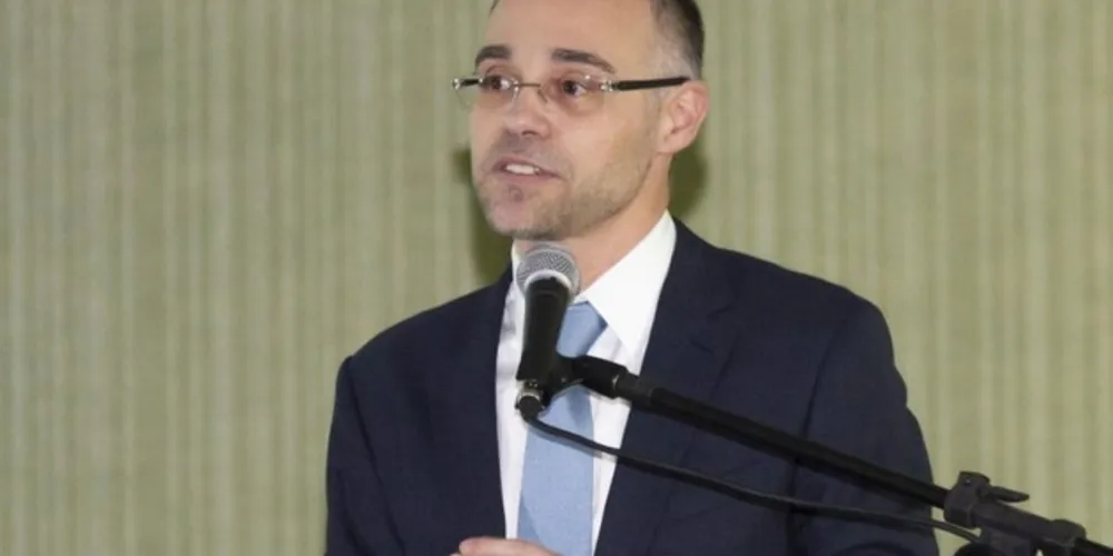 O advogado-geral da União, André Mendonça, determinou a abertura de um procedimento para apurar a participação de algum agente público no vazamento de informações