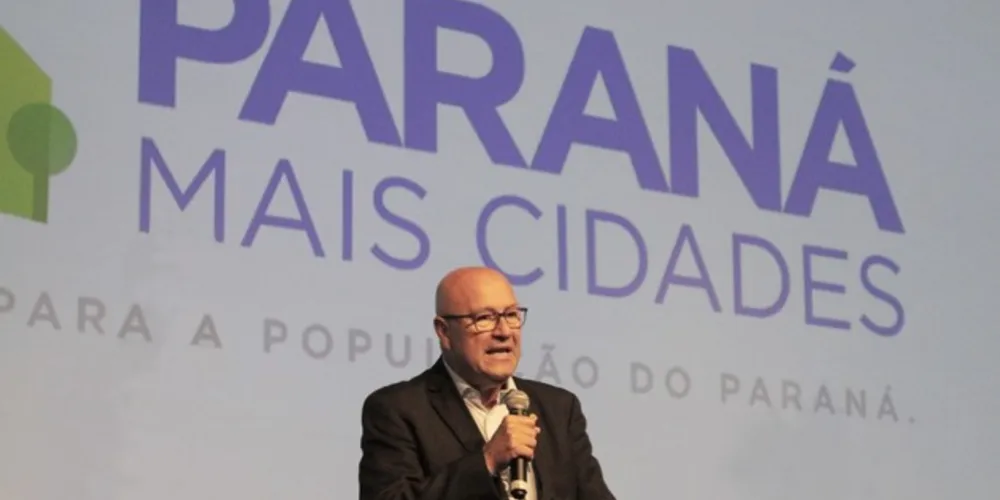 Romanelli disse que o Programa Paraná Mais Cidades foi articulado para todas as ações de governo – muitas delas, estruturantes – mudam a realidade da vida das pessoas de forma positiva