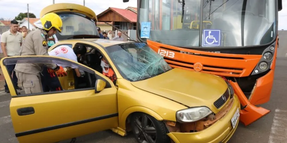 Acidente aconteceu na manhã desta sexta na região do Costa Rica