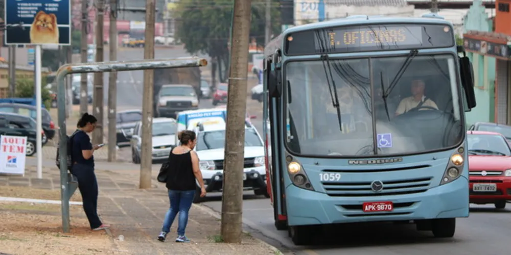 Imagem ilustrativa da imagem Câmara de PG retoma debate sobre pontos de ônibus