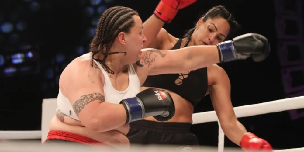 Valdirene Stanski passa a figurar o primeiro lugar mundial na categoria Low Kicks com + 70 kg