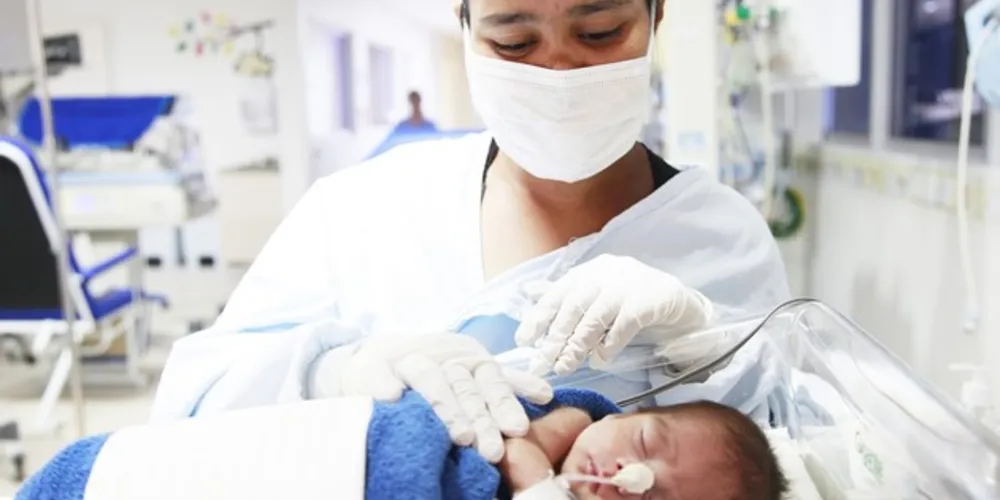 Imagem ilustrativa da imagem UTI Neonatal do HU-UEPG comemora 6 anos