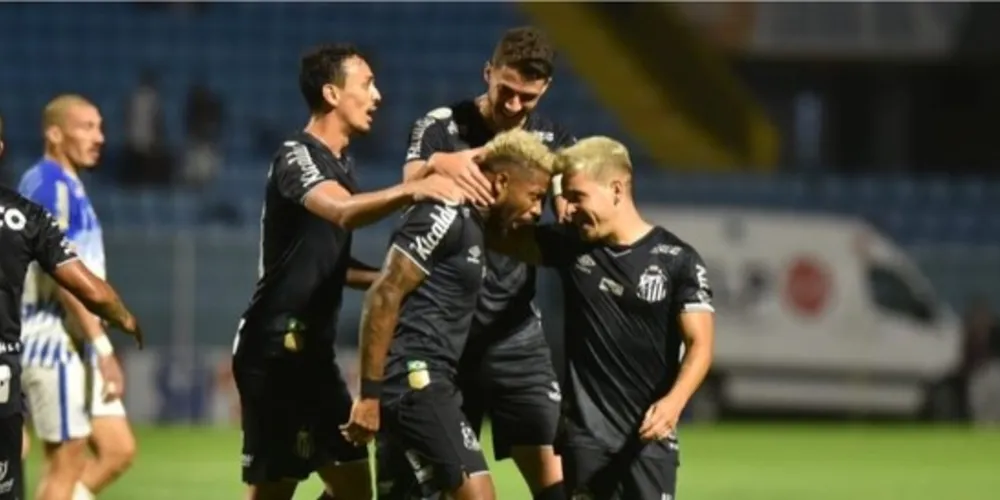 Santos aproveitou primeiros minutos do jogo e garantiu vitória sobre o Avaí