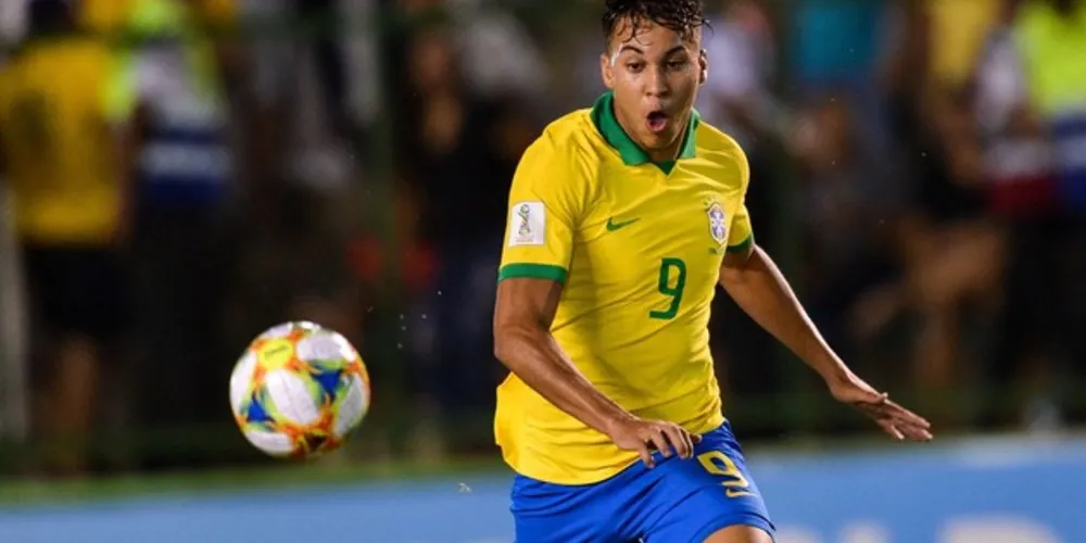 Classificada em primeiro lugar do Grupo A, a Canarinho segue com 100% de aproveitamento na competição
