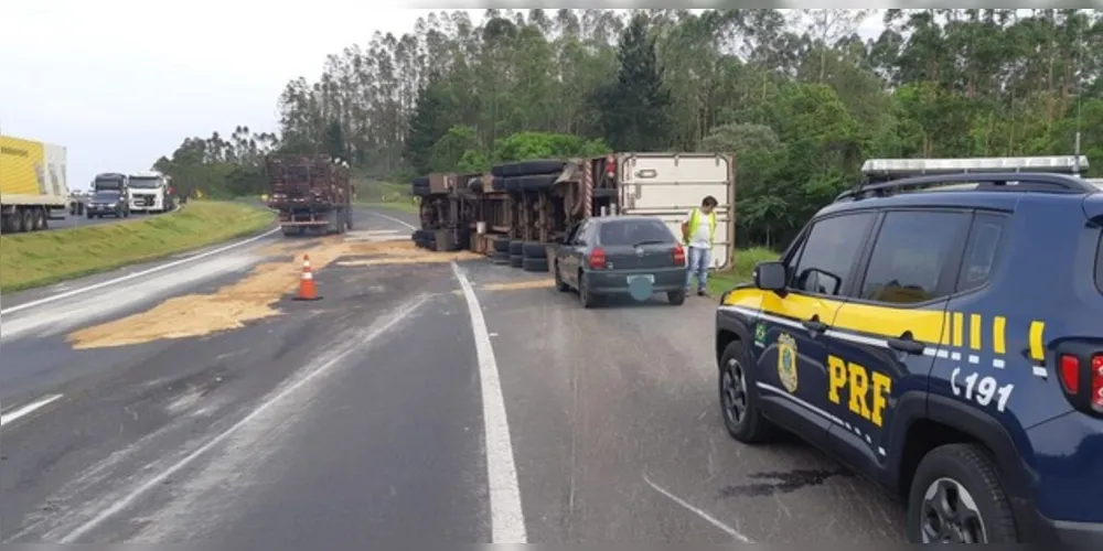 Imagem ilustrativa da imagem Caminhoneiro fica em estado grave após acidente na BR-376