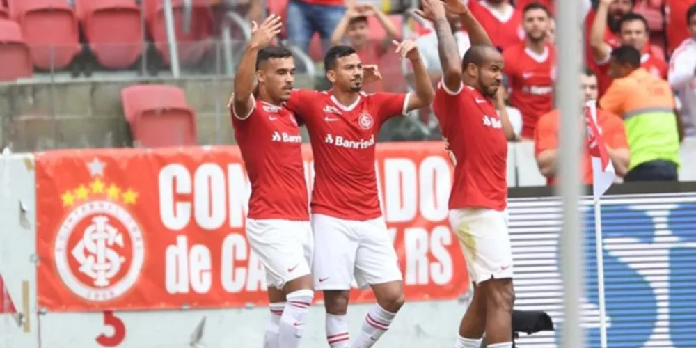 Após sair atrás, Tricolor mostrou dificuldade na criação de jogadas para buscar empate