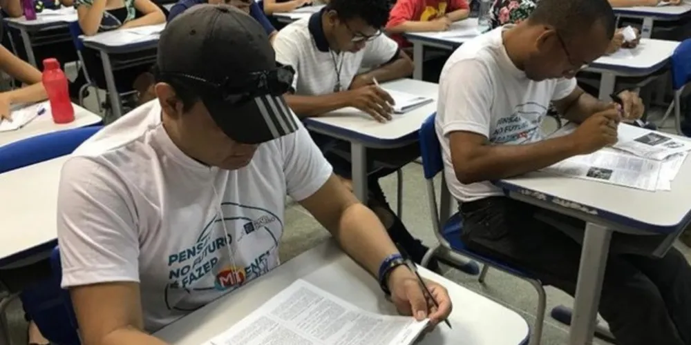 Ao todo, estiveram presentes nesse segundo dia de aplicação, 3,7 milhões, do total de 5,1 milhões de candidatos inscritos