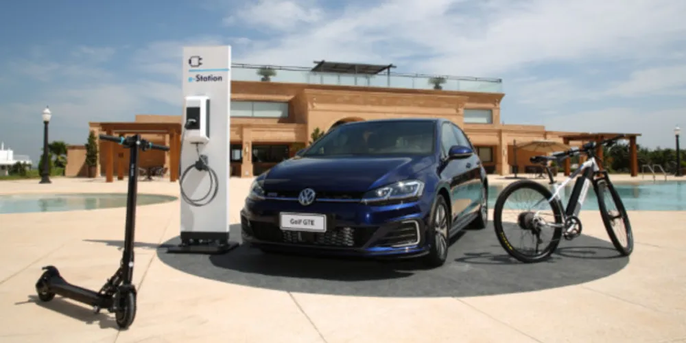 Junto com Golf GTE, VW traz bicicleta e patinete