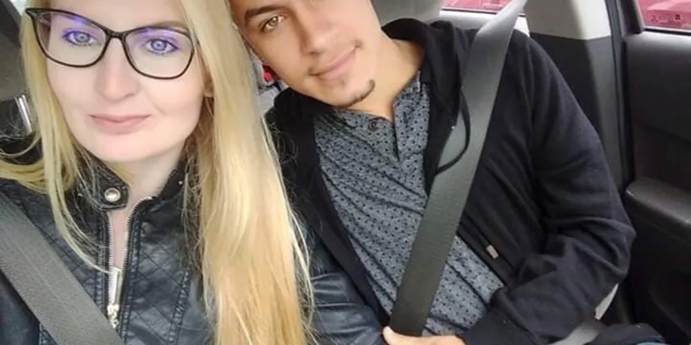 Lidiane (a esquerda) foi morta por Jonatham em março deste ano