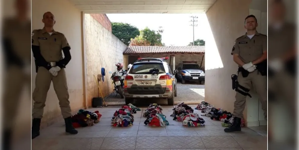 Calcinhas e sutiãs foram encontrados escondidos em vários locais do quarto do homem, que mora em Turmalina, no Vale do Jequitinhonha