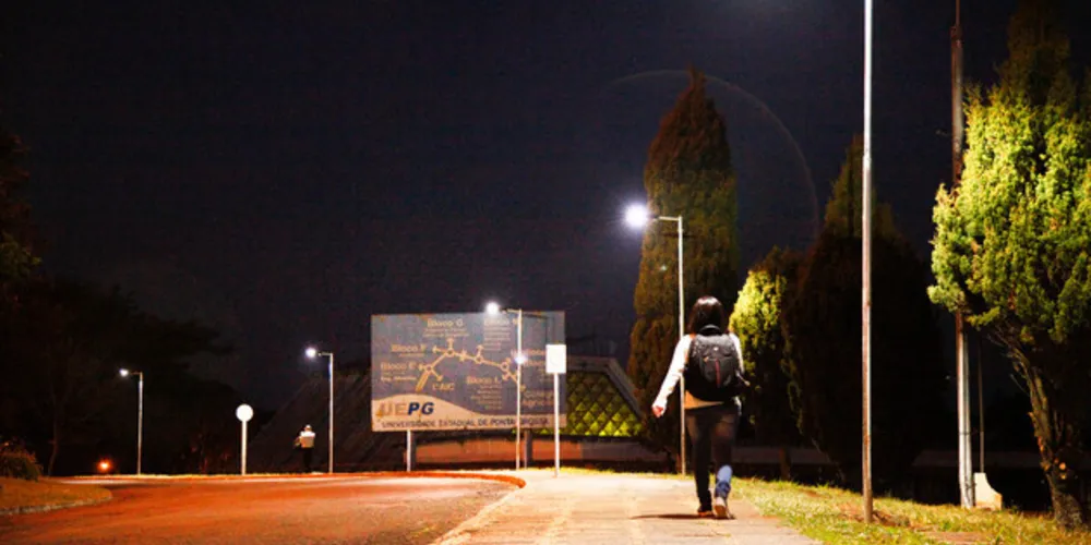 Obra de R$ 711 mil, iniciada em abril, resultou na instalação de 268 postes de iluminação led e troca de 50 câmeras