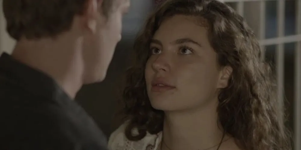 Malhação: Rui afirma a Rita que ela precisa escolher entre Filipe e Nina.