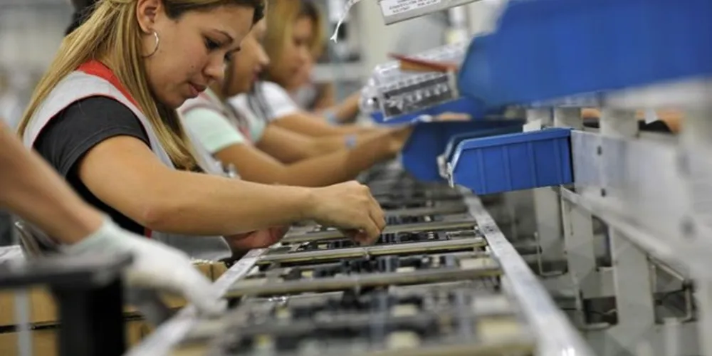 Linha de produção de eletroeletrônicos da Semp Toshiba. Chão de fábrica, Indústria. Manaus (AM)
