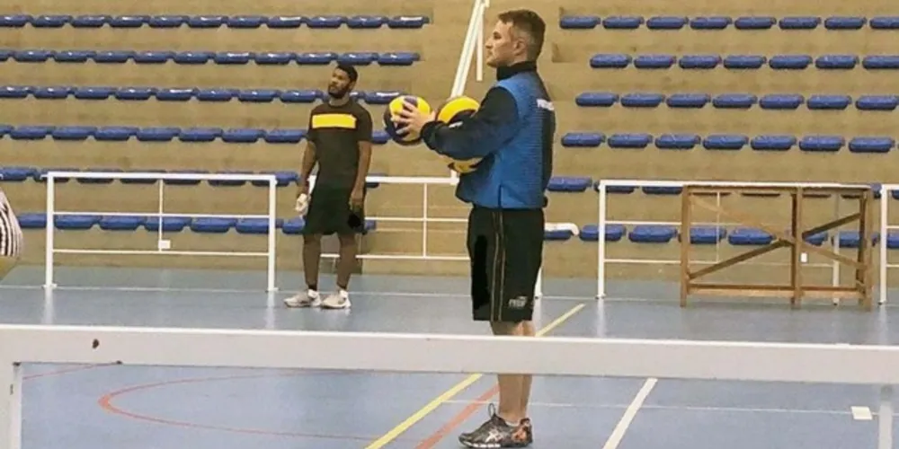 Equipe enfrenta o Taubaté, atual campeão da competição, em São Paulo, no Ginásio do Abaeté