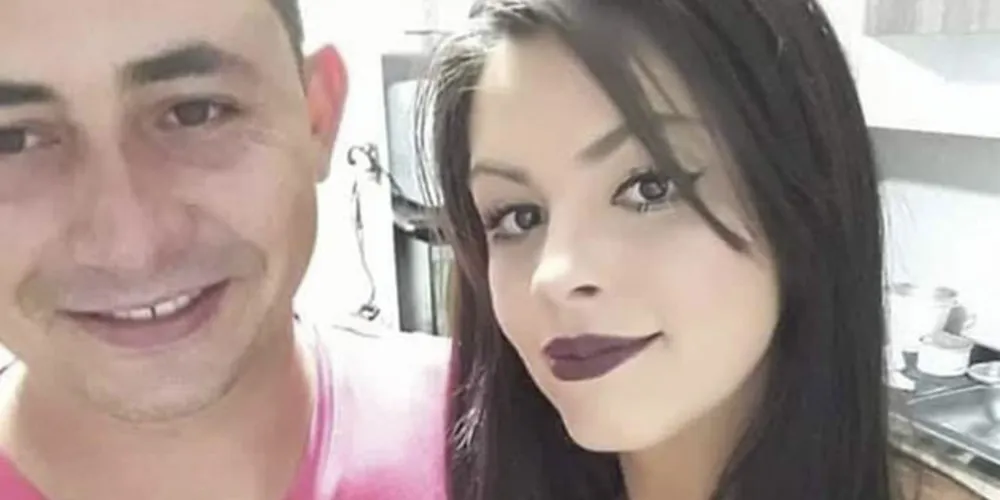 Vítima levou pelo menos cinco facadas e principal suspeito conseguiu fugir