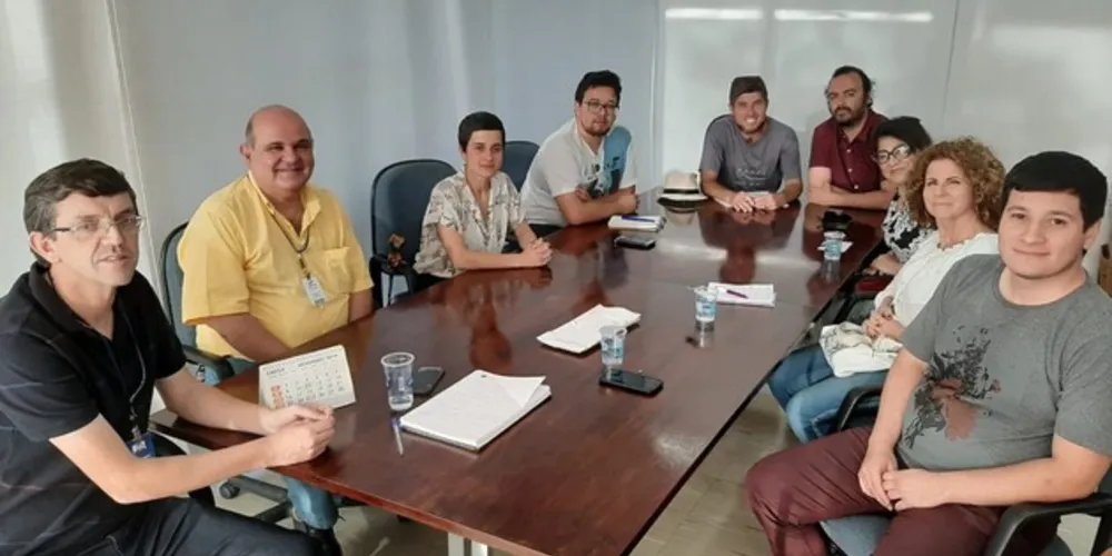 Reunião entre secretaria da Fazenda, Fundação de Cultura e Conselho municipal definiu programação de pagamento de editais do setor cultural
