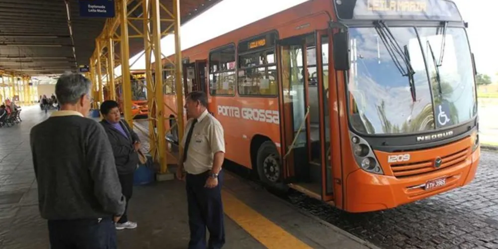 Imagem ilustrativa da imagem Justiça suspende decisão e passagem retorna a R$ 4,30