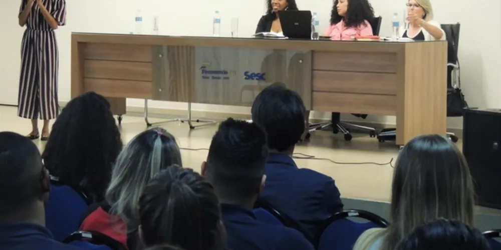 Palestrantes trouxeram vários assuntos à tona sobre o racismo