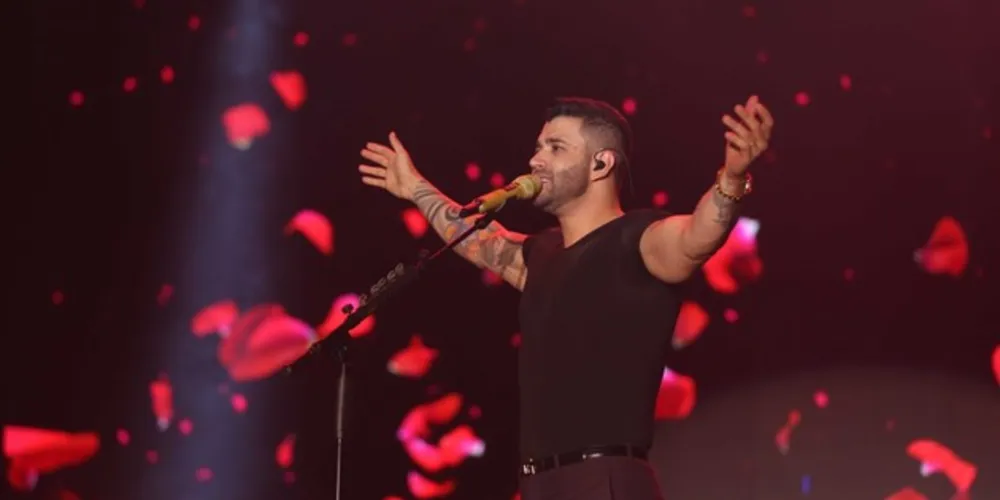 Entre os últimos hits do artista estão “Milu” e “Quem Traiu Levou”