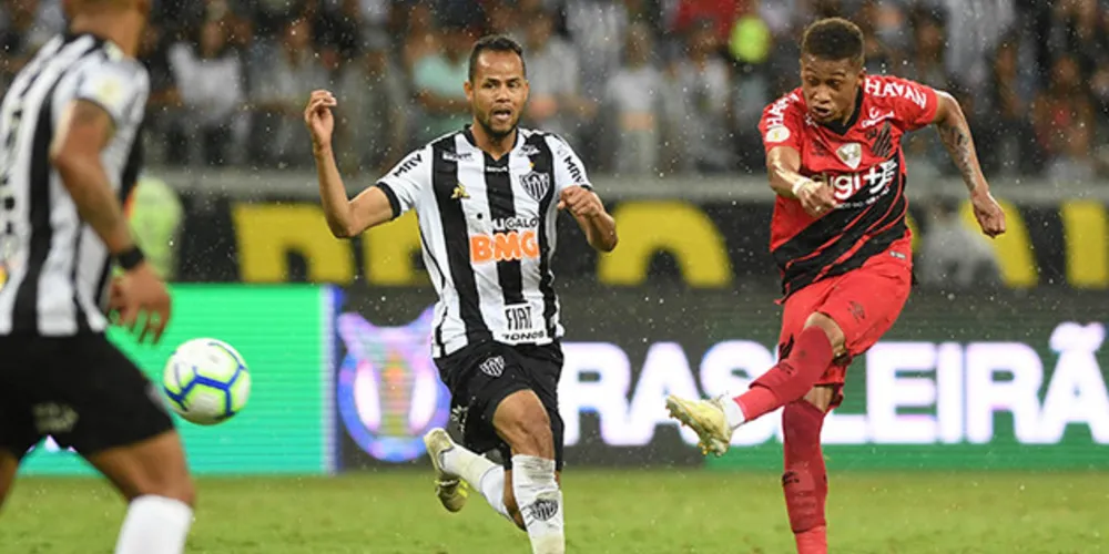 Vitória por 1 a 0 mantém Furacão na quinta posição da Série A