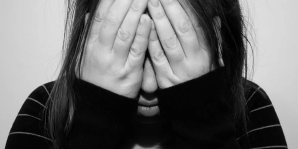 Histórias falsas se propagaram pelas turmas e a adolescente passou a ser alvo de xingamentos com cunho sexual