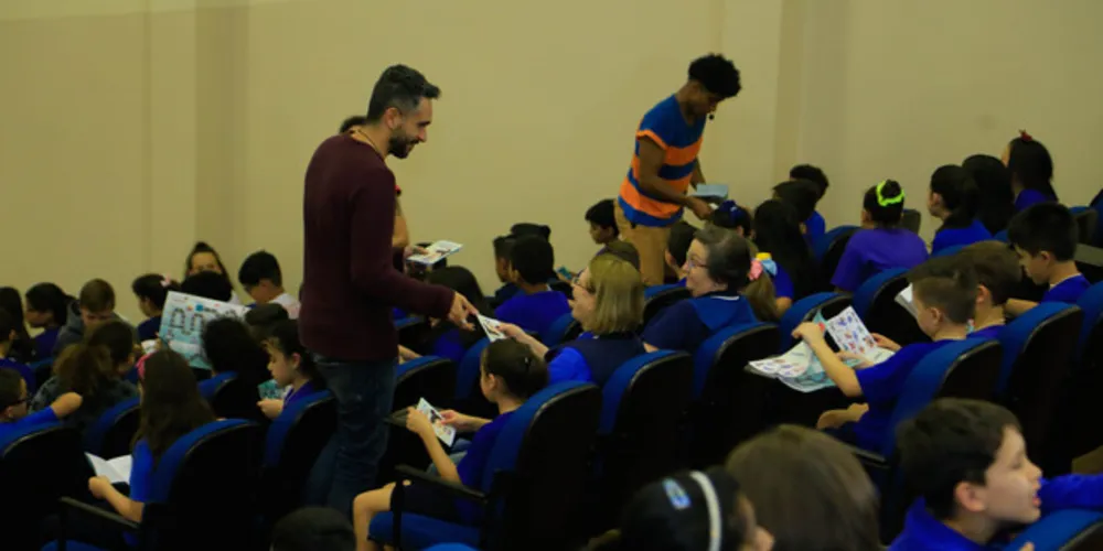 Peça ‘A viagem de uma Estrela’ é voltada para estudantes que participam do programa educacional da Rodonorte


