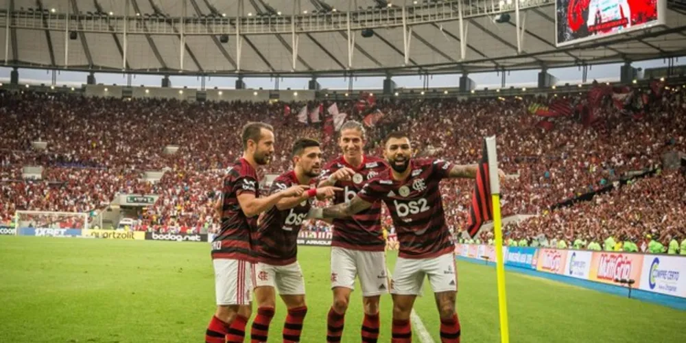Essa é a segunda vez no período de pontos corridos que o Flamengo conquista o Campeonato Brasileiro