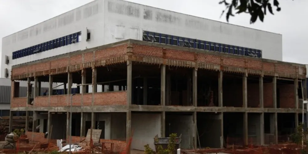 Maternidade está sendo construída através de uma emenda parlamentar individual indicada pelo deputado federal Aliel Machado (PSB) 