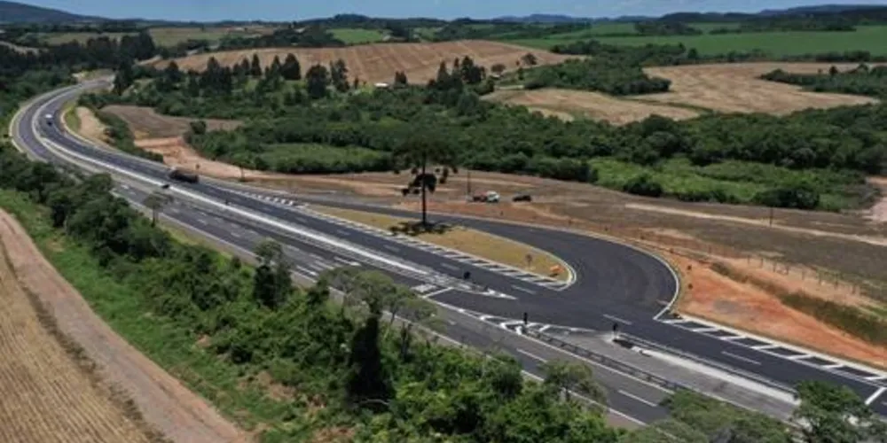 Um dos retornos concluídos e liberados nesta semana está no km 244 (foto), próximo da comunidade Espalha-Brasa

