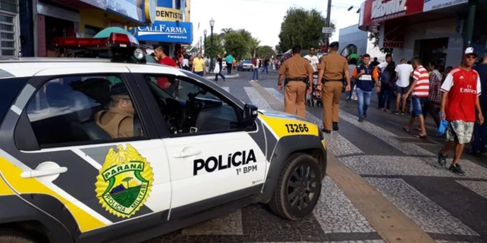  O policiamento já foi reforçado na região central desde sexta-feira (29) pelo grande movimento de pessoas nos comércios da região.