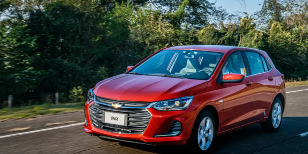 Imagem ilustrativa da imagem Novo Onix Hatch chega às lojas maior e mais eficiente